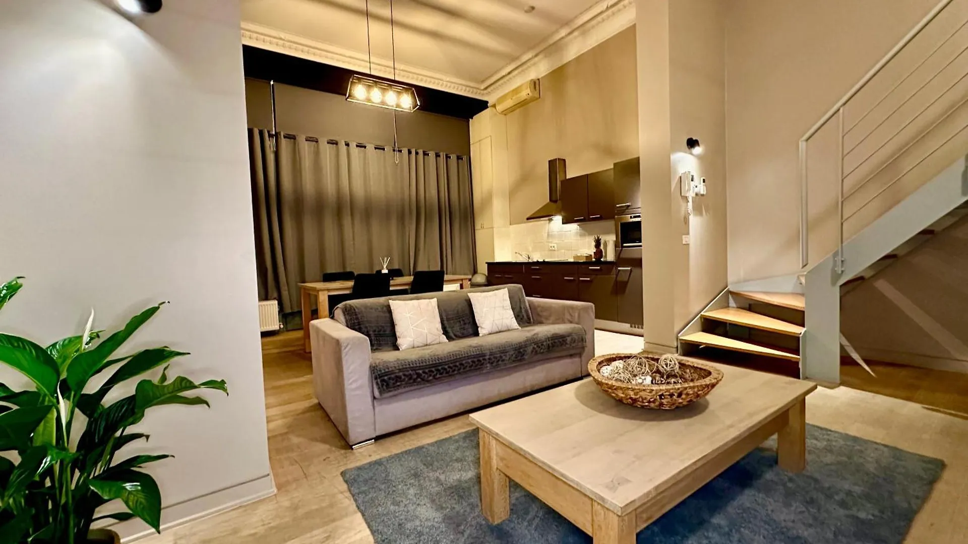 Luxury Suites Castel أنتويرب شقة