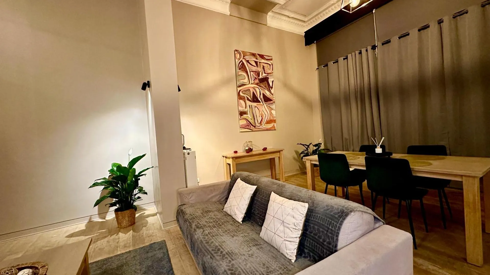 Luxury Suites Castel Αμβέρσα Διαμέρισμα