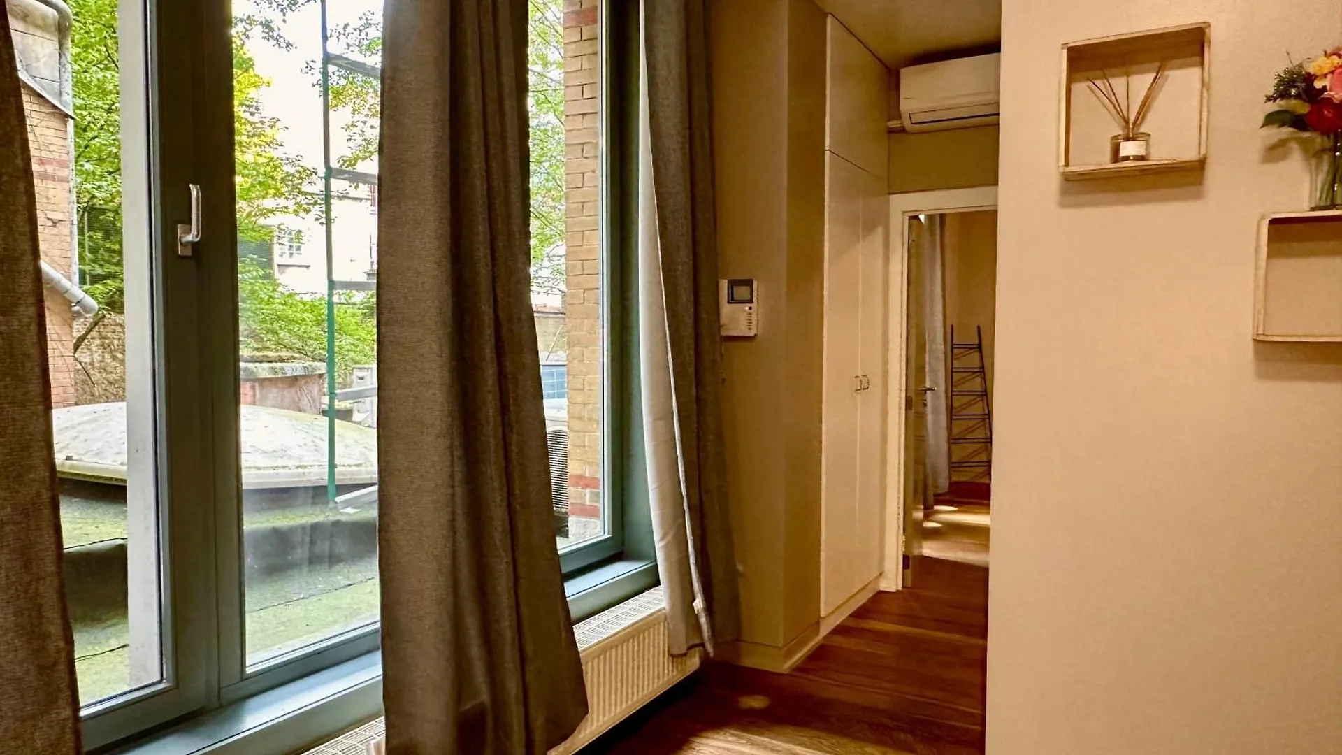 Apartment Luxury Suites Castel Antwerp