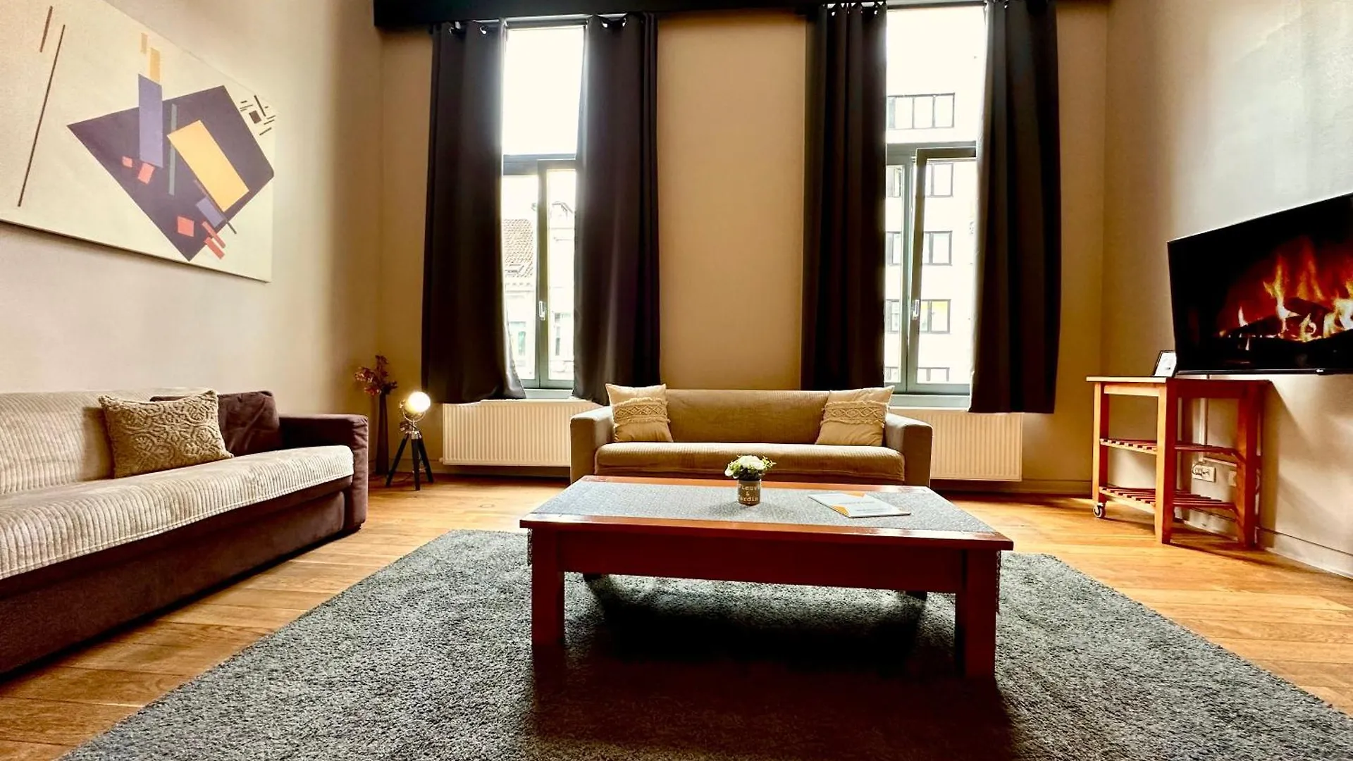 Luxury Suites Castel أنتويرب شقة