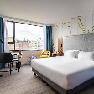 4* מלון Mercure Centre