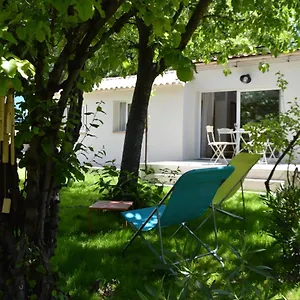 charmante-maisonnette-independante-a-goult-en-luberon.fr-provencehotel.com/