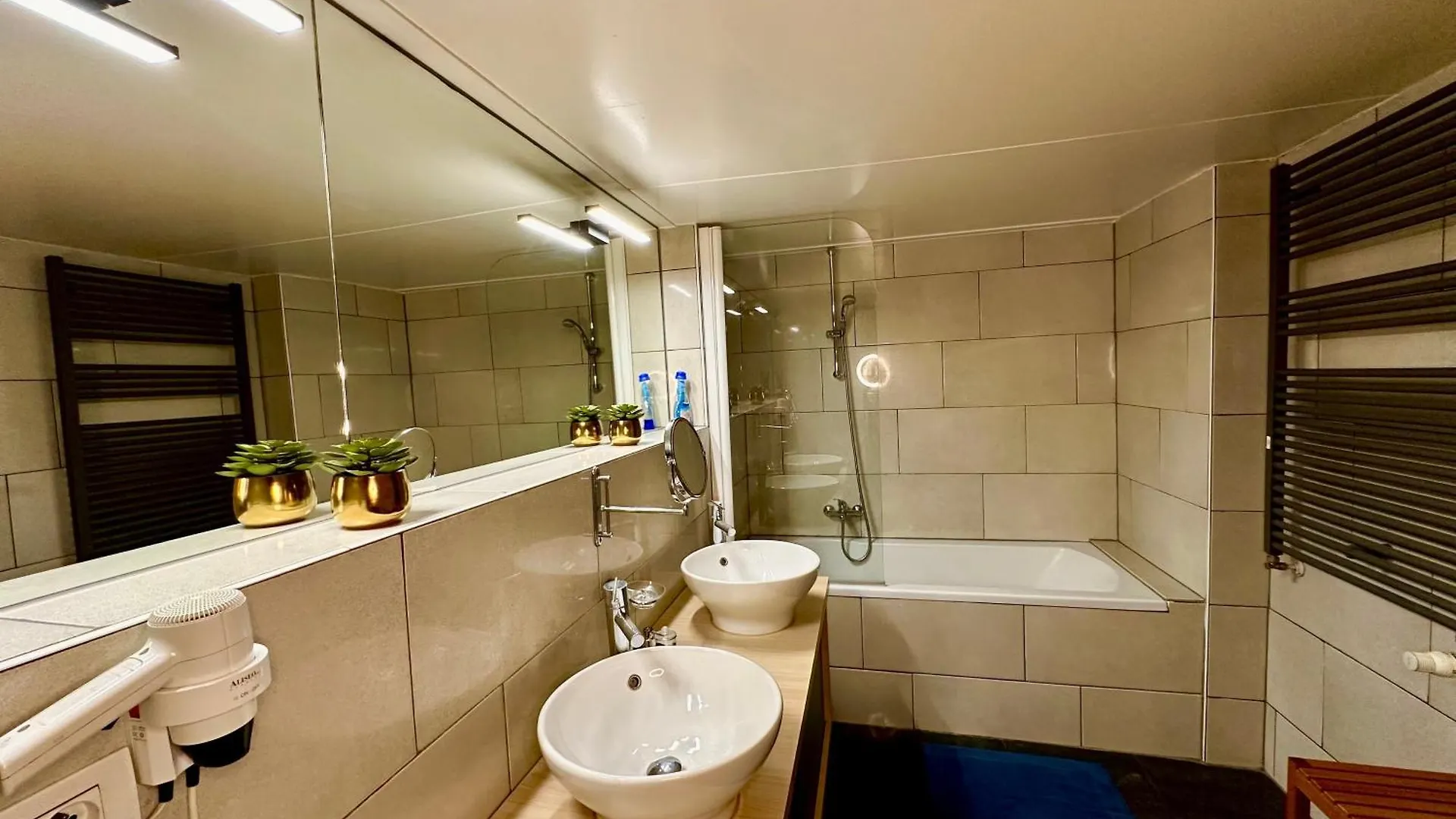 Luxury Suites Castel By Rikas Hotels Antwerp Belgium