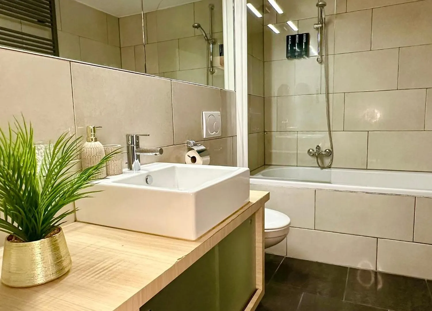 Luxury Suites Castel By Rikas Hotels Antwerp 0*,  Belgium